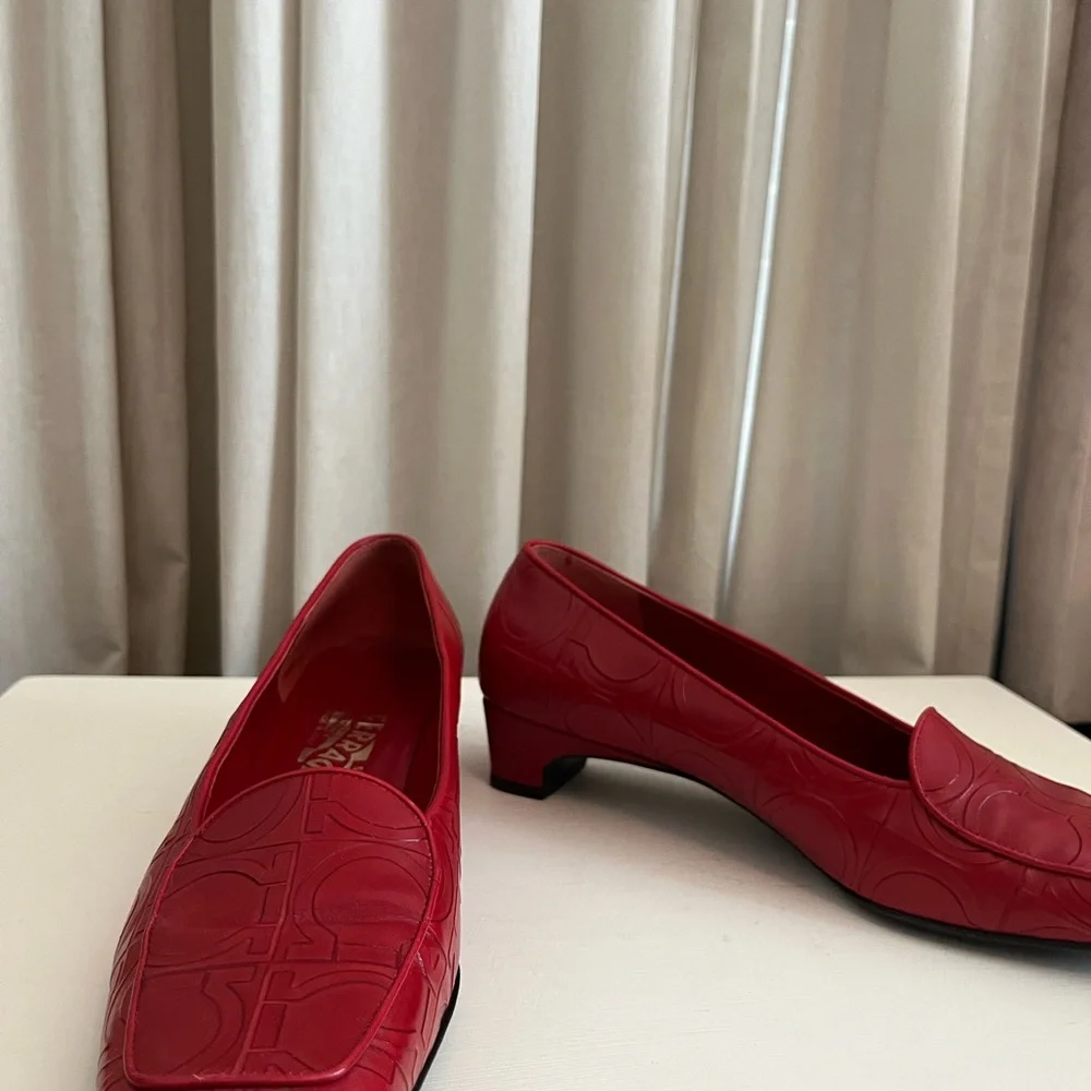Salvatore Ferragamo Heeled Loafers - Picture 4 of 5
